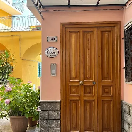 Zia Bianca Bed & Breakfast *